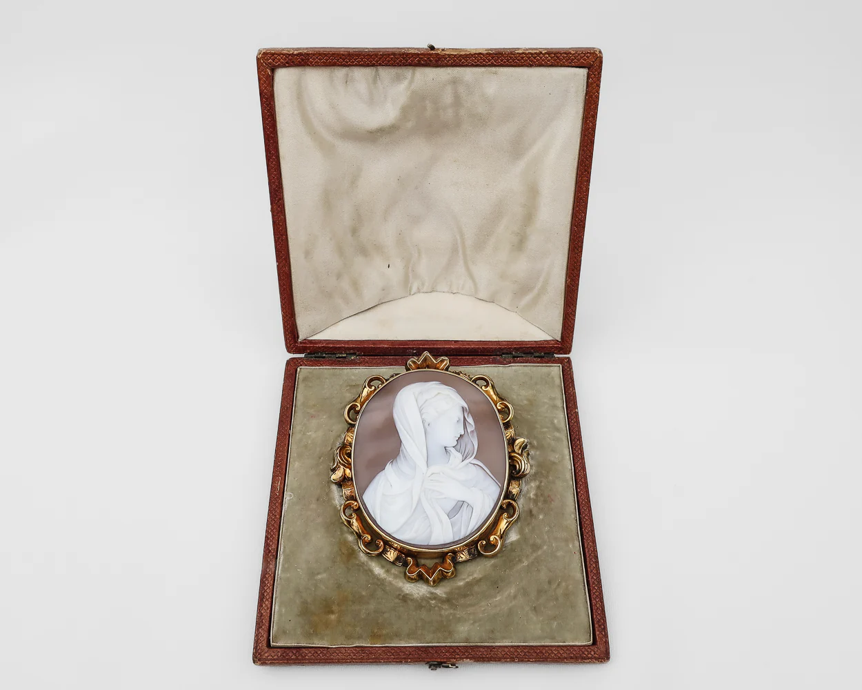 Victorian Cameo Brooch - Image 2
