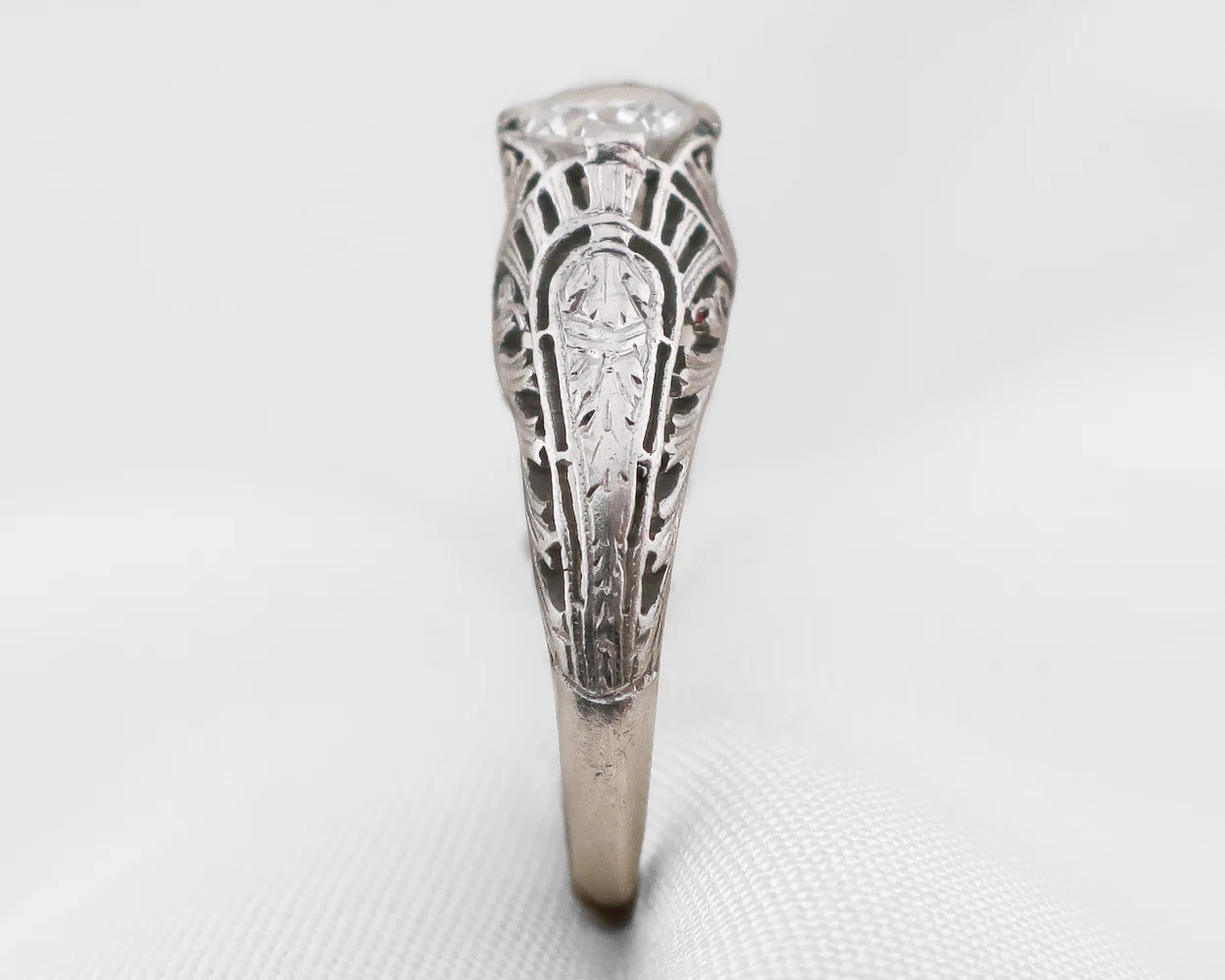 Art Deco Filigree Diamond Ring - Image 4