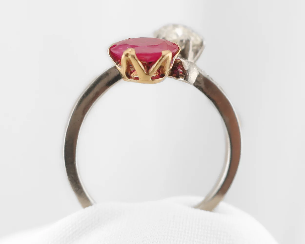 Edwardian French Ruby & Diamond Ring - Image 3