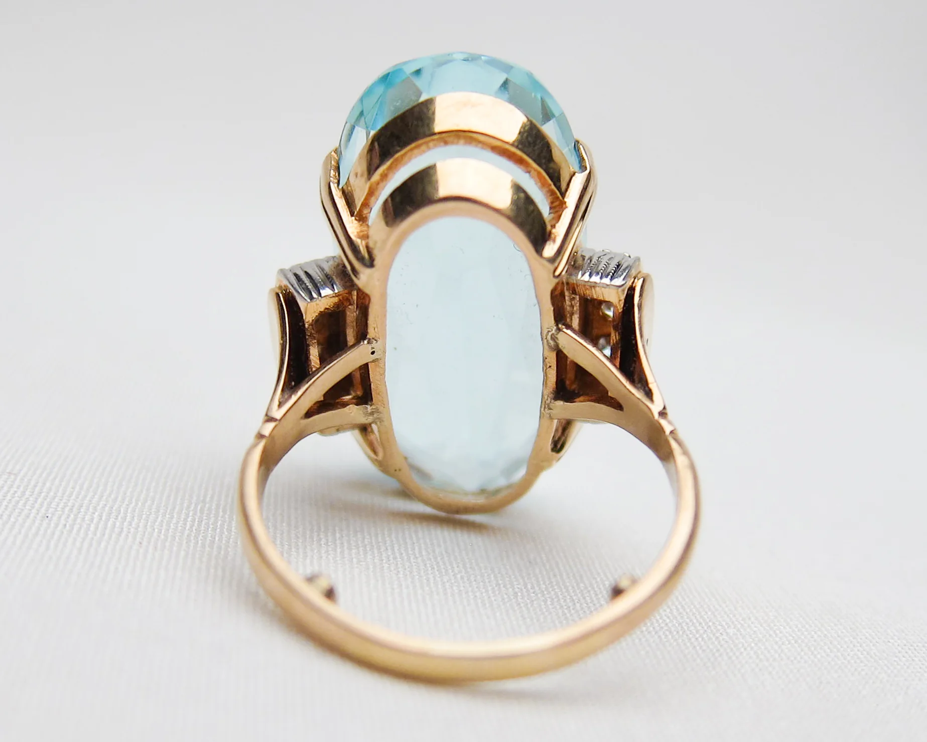 Retro Aquamarine Cocktail Ring - Image 3