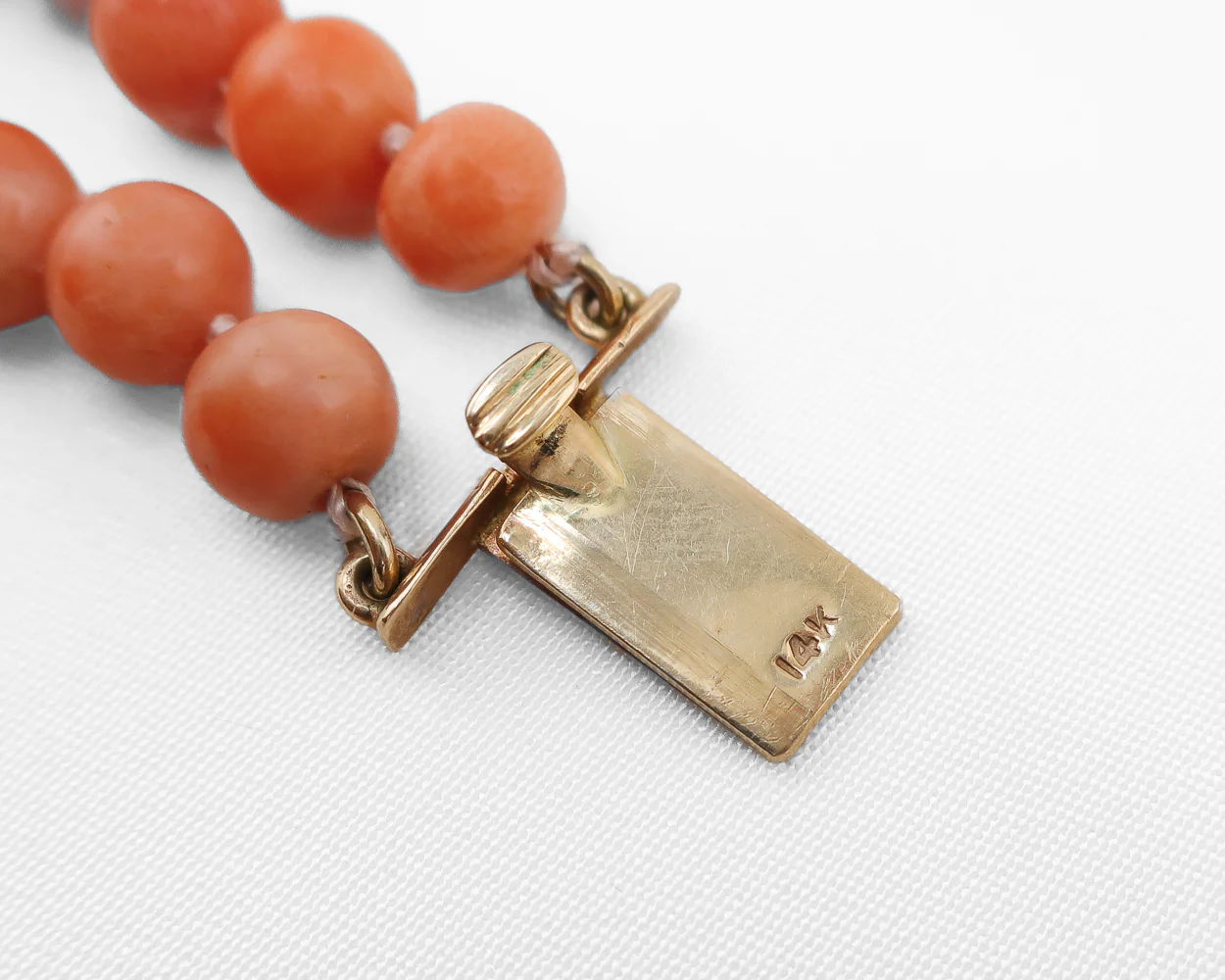 Midcentury Double Strand Coral Bead Bracelet - Image 3