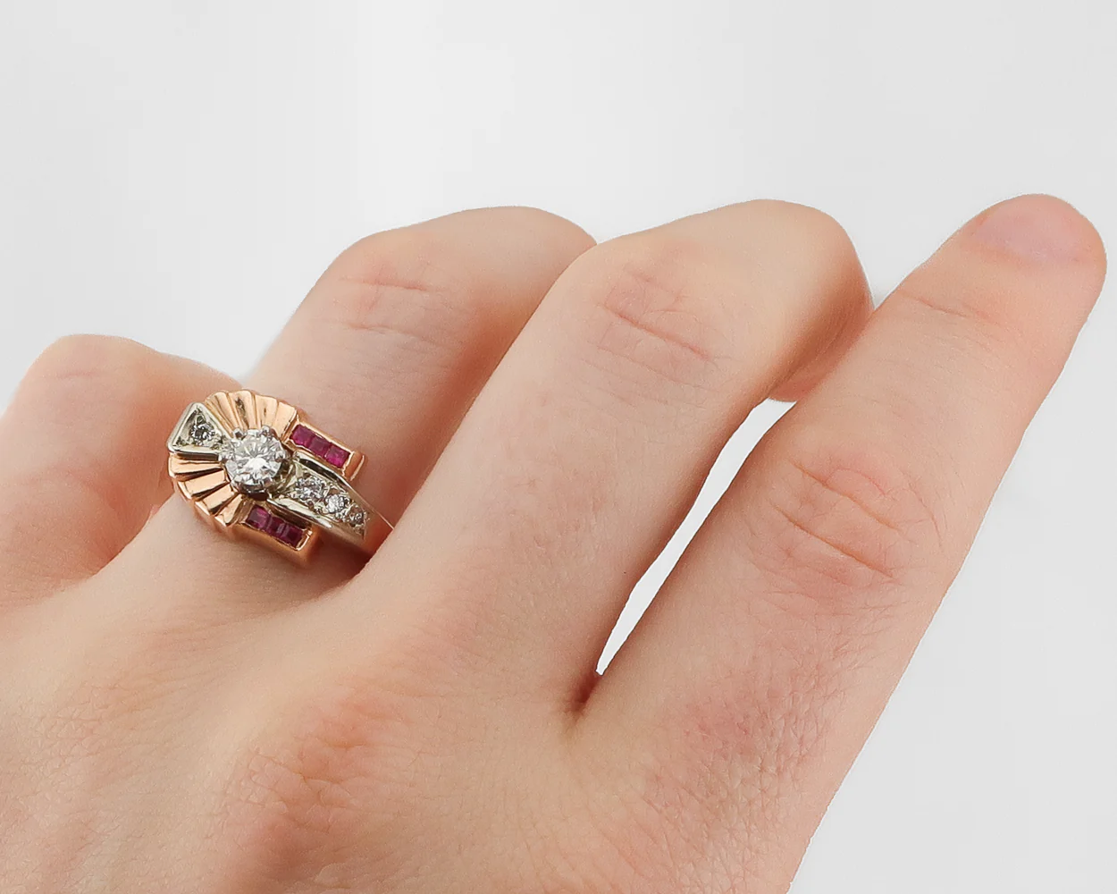 Retro Ruby & Diamond Ring - Image 4