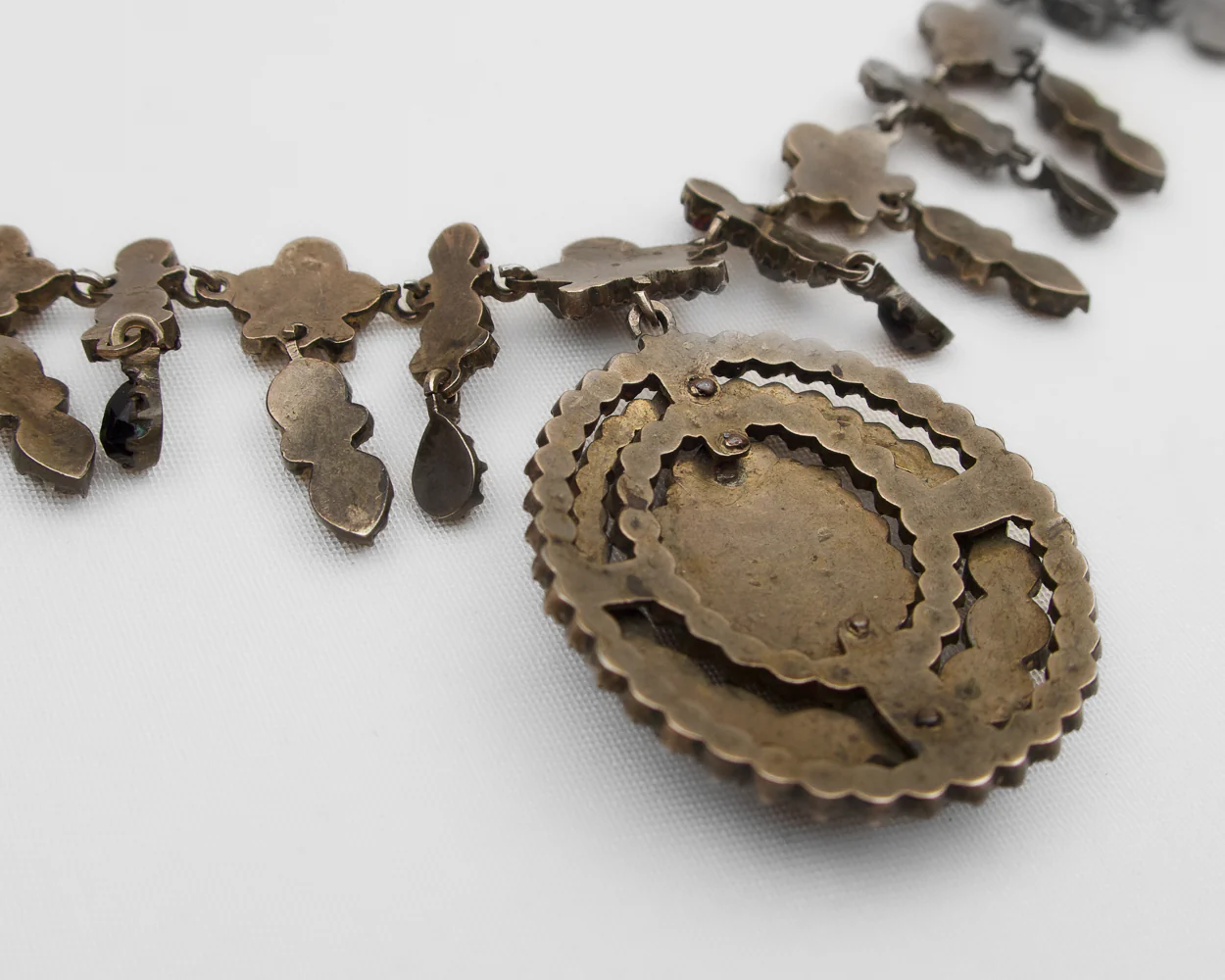 Victorian Garnet Pendant Necklace - Image 6