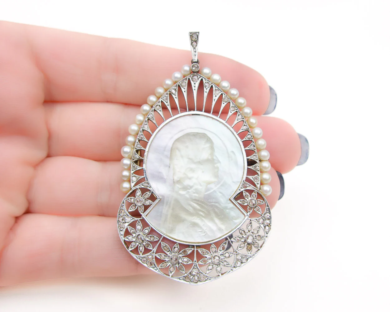 Victorian Virgin Mary Cameo Pendant - Image 4